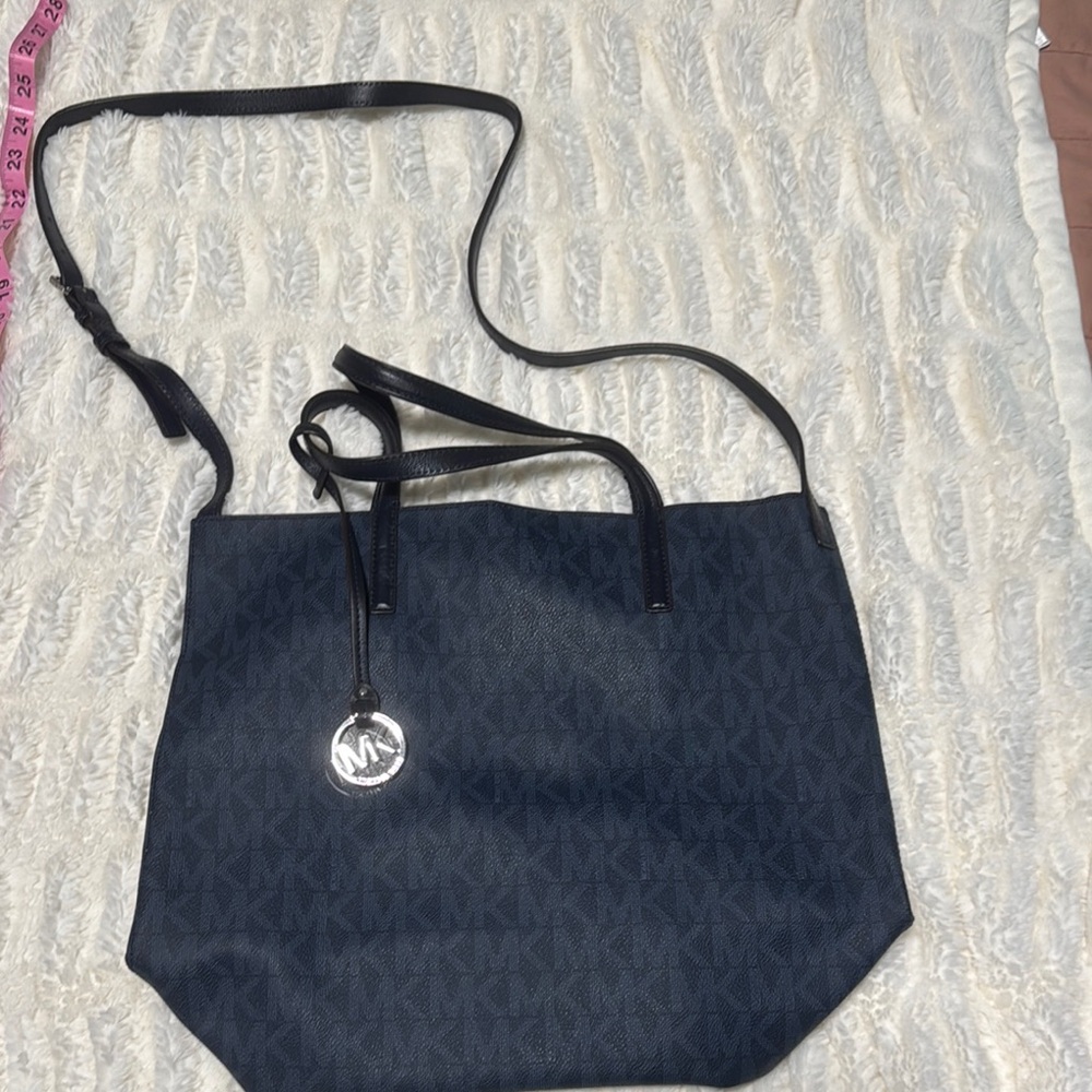 Michael Kors Dark Blue Signature Tote
